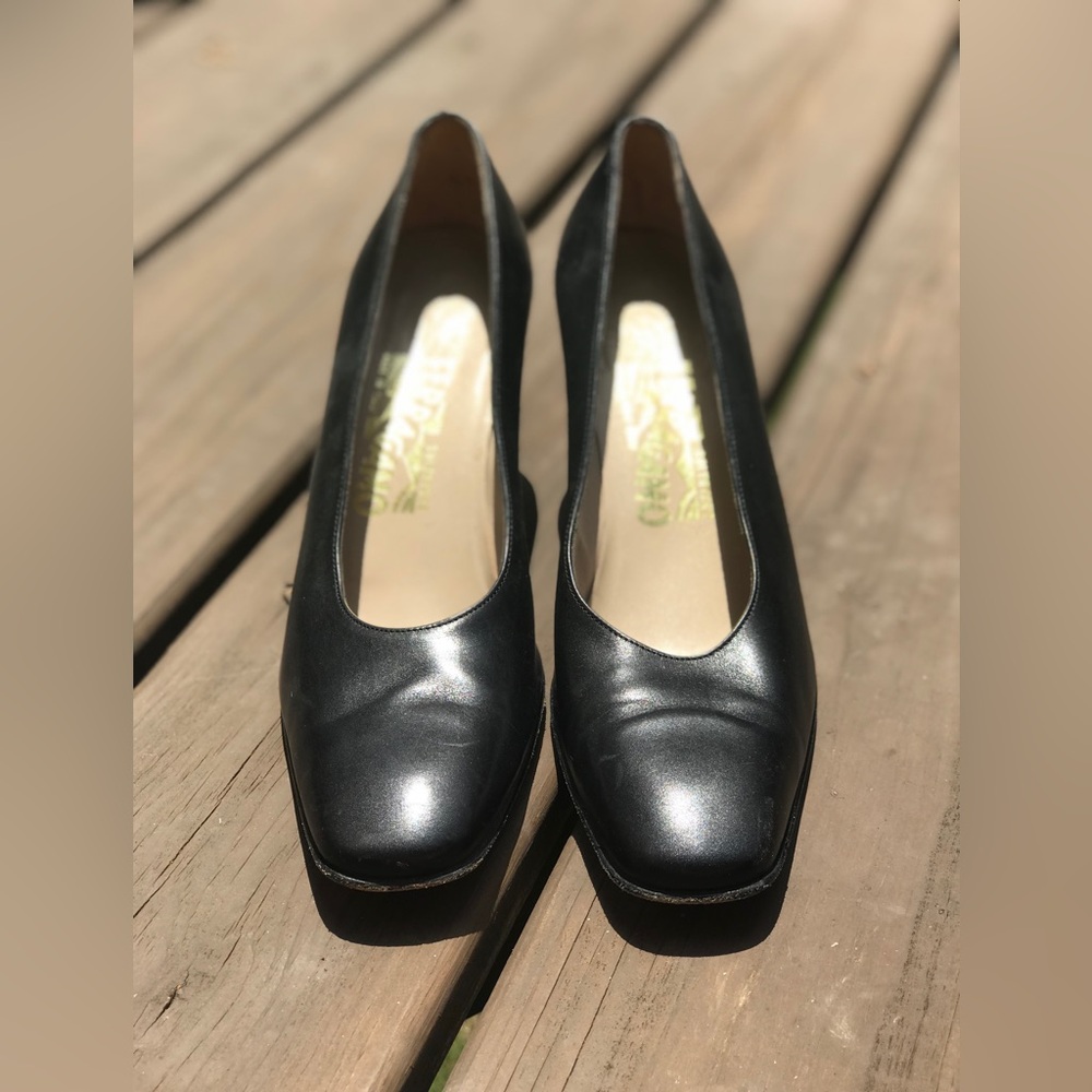Salvatore Farragamo Classic Black Leather Women's Shoes